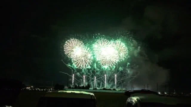 🎆大曲の花火大会🎆
毎年恒例の貸切バスツアーで行ってきました！✨
迫力満点の花火を快適に鑑賞できるのは貸切バスならでは🚌✨

団体旅行やイベント送迎などもぜひご相談ください😊

#大曲の花火 #貸切バス #団体旅行 #社員旅行 #観光バス #東関交通 #バス旅行